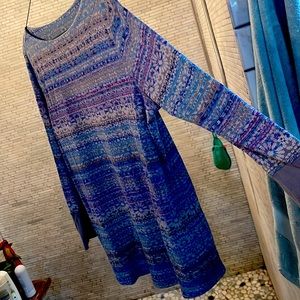 Beautiful, gently used active wear sweater.